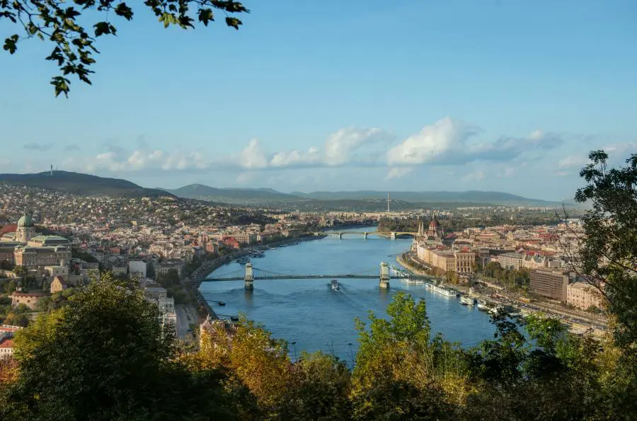 A view of the city from above, with many bridges.